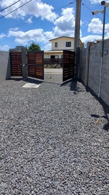 Bois Mapou Self Catering Apartments Unit 204 Rivière Noire Eksteriør billede